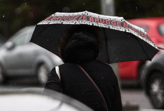 Ο καιρός σήμερα: Βροχές, καταιγίδες, πτώση της θερμοκρασίας και χιόνια