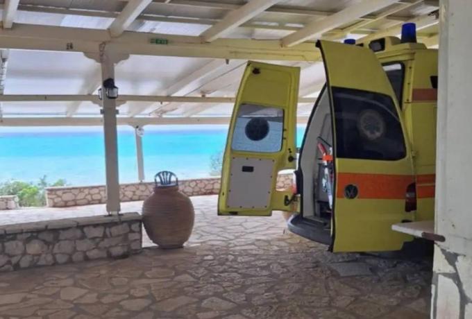 Λευκάδα: «Είχε τεράστιο κύμα και δεν μπόρεσε να το αντιμετωπίσει» λέει η θεία του 30χρονου που πνίγηκε λίγες ημέρες προτού παντρευτεί