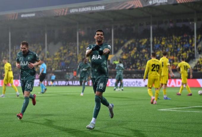 Δύο γκολ σε έξι λεπτά και 2-0 η Τότεναμ την Μπόντογκλιμτ (vids)