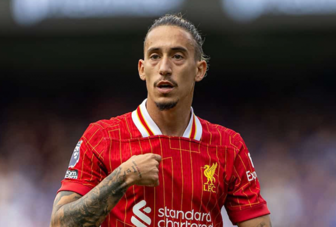 Επιστρέφει στην Λίβερπουλ ο Τσιμίκας