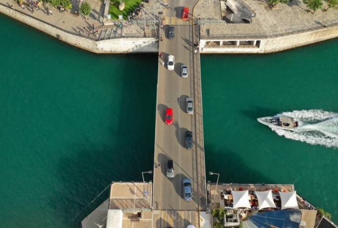 Χαλκίδα: Τέλος η ταλαιπωρία -Κανονικά η κυκλοφορία στην παλιά γέφυρα του Ευρίπου