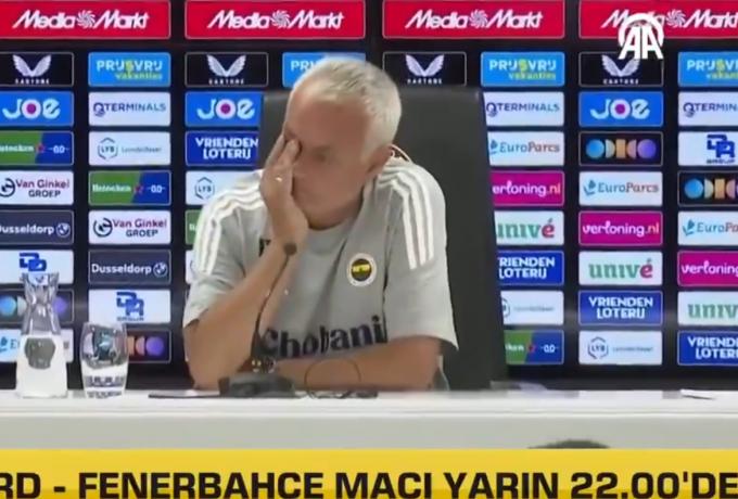 Δάκρυσε ο Μουρίνιο μιλώντας για τον Ζόρζε Κόστα (vid)