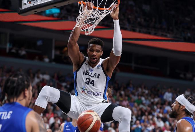 Απολαυστικό video της FIBA για τον Γιάννη: Έτσι οδήγησε την Ελλάδα στο μετάλλιο