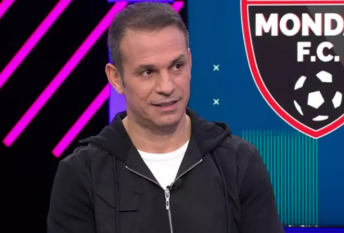Ντέμης: «Αν είναι εντολή να δώσουμε την μπάλα, γιατί παίζεις με παίκτες που η ικανότητά τους είναι στην κυκλοφορία της μπάλα;»
