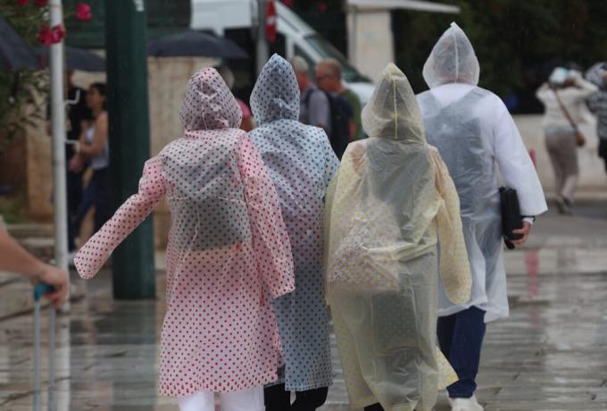 Καιρός σήμερα: Βροχές σε Αττική, Μακεδονία και Ήπειρο