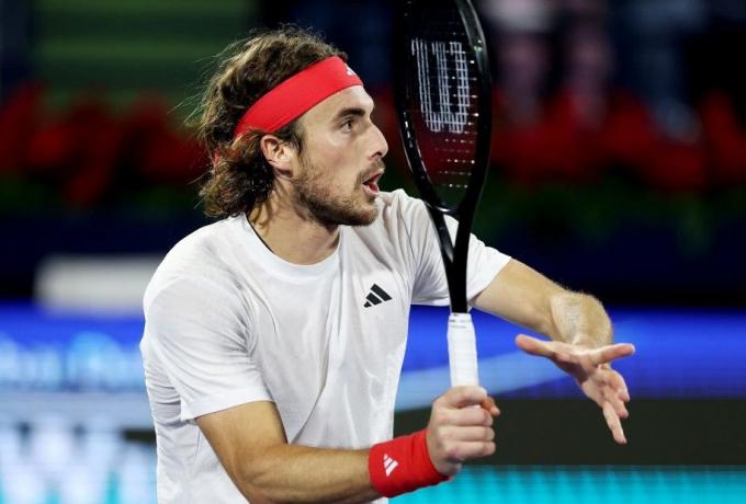 Δεν παίζει στο τουρνουά της Αθήνας ο Τσιτσιπάς!