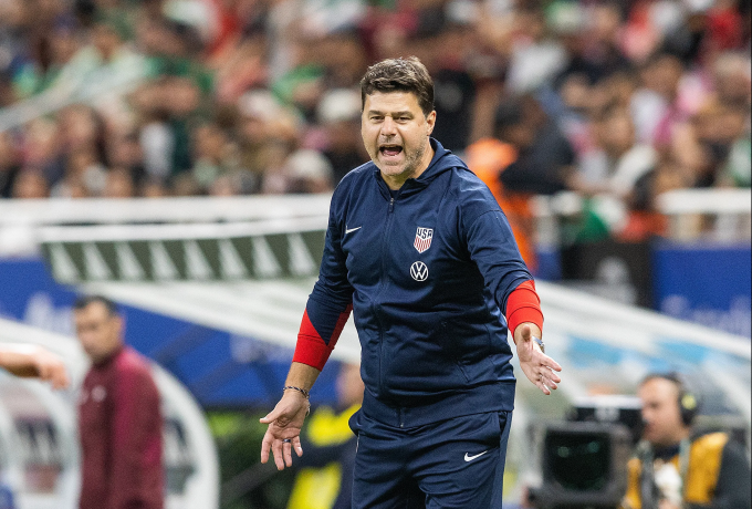 Έξαλλος με τους δημοσιογράφους ο Ποτσετίνο: «Φτάνει με αυτή τη νοοτροπία, είναι ασέβεια»