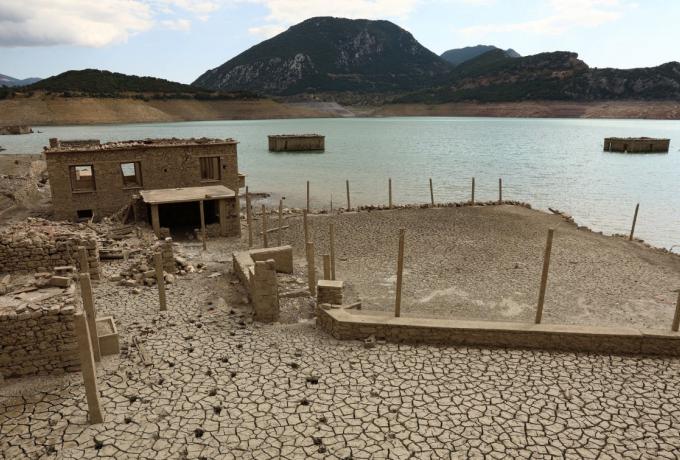 Λειψυδρία: Τι σημαίνει η κατάσταση έκτακτης ανάγκης για Αττική, Πάρο και Λέρο (vid)