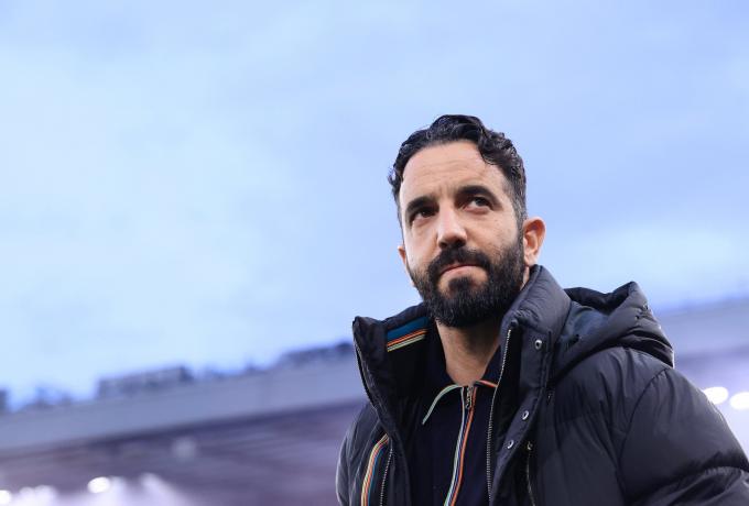 Αμορίμ: «Το να αναλάβω την Γιουνάιτεντ ήταν η καλύτερη απόφασή μου» Αμορίμ: «Το να αναλάβω την Γιουνάιτεντ ήταν η καλύτερη απόφασή μου»