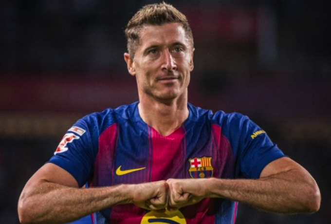 Πάει για «βόμβα» με Λεβαντόφσκι η Μίλαν