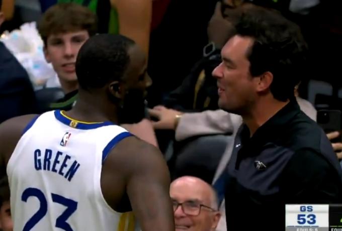 NBA: Δεν τιμωρήθηκε ο Γκριν για το περιστατικό με τον οπαδό NBA: Δεν τιμωρήθηκε ο Γκριν για το περιστατικό με τον οπαδό