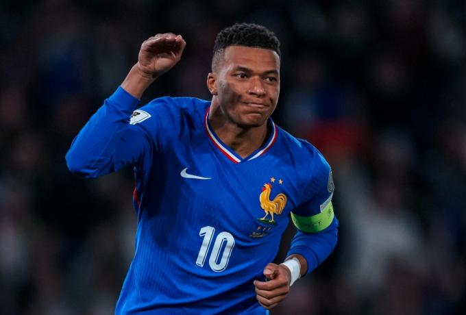 Έφτασε τα 400 γκολ ο Μπαπέ – Ο νεότερος από την εποχή του Πελέ!