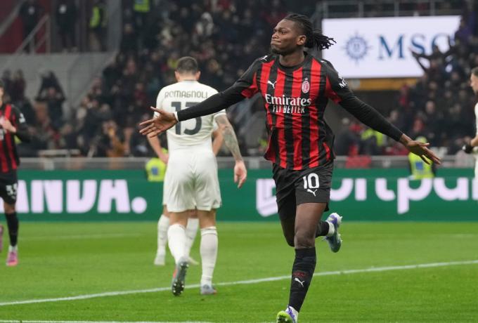 Χαμόγελα στη Μίλαν: Επιστροφή στις προπονήσεις για τον Ράφα Λεάο