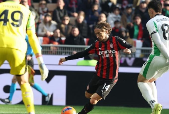 Γκέλα για την… πρωτοπόρο Μίλαν στο Σαν Σίρο απ’ την Σασουόλο Γκέλα για την… πρωτοπόρο Μίλαν στο Σαν Σίρο απ’ την Σασουόλο