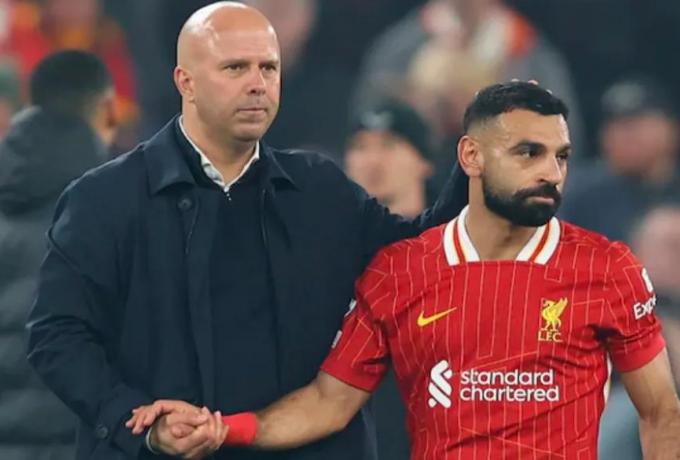 Σλοτ για Σαλάχ: «Μιλάμε σήμερα, από αυτό θα κριθεί η συμμετοχή του με την Μπράιτον»