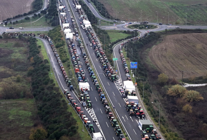 Σαμαράς για μπλόκα αγροτών: «Διαμαρτύρονται κυρίως για το μέλλον των παιδιών τους»