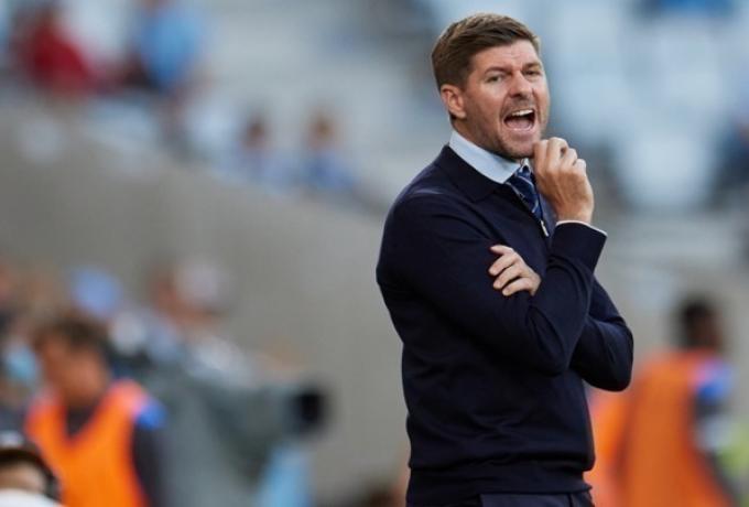 Φήμες για επαφές της Λίβερπουλ με τον Στίβεν Τζέραρντ