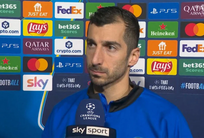 Οργή στην Ίντερ για τη διαιτησία κόντρα στη Λίβερπουλ: «Αν αυτό είναι πέναλτι, τότε πού πάει το ποδόσφαιρο;» Οργή στην Ίντερ για τη διαιτησία κόντρα στη Λίβερπουλ: «Αν αυτό είναι πέναλτι, τότε πού πάει το ποδόσφαιρο;»