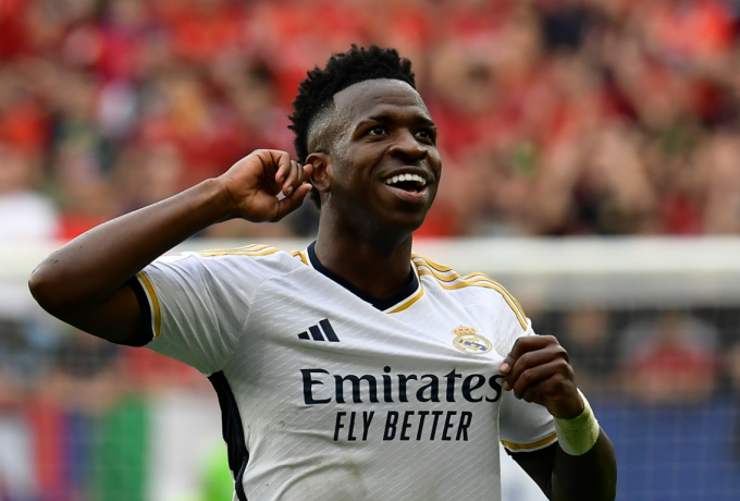 Δημοψήφισμα στη Μαδρίτη: στήριξη στον Αλόνσο, «κόκκινη κάρτα» στον Βινίσιους