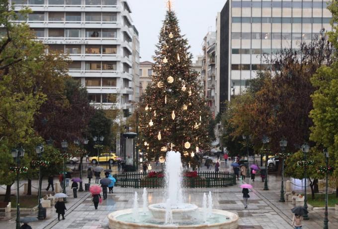 Καιρός σήμερα: Καταιγίδες στα νησιά, χιόνια στα ορεινά Καιρός σήμερα: Καταιγίδες στα νησιά, χιόνια στα ορεινά
