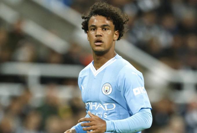 Στην πόρτα της εξόδου από την Μάντσεστερ Σίτι ο Όσκαρ Μπομπ