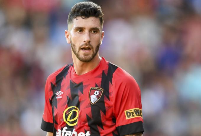 Μπαρτσελόνα και Γιουβέντους εξετάζουν τον Μάρκος Σενέσι της Μπόρνμουθ