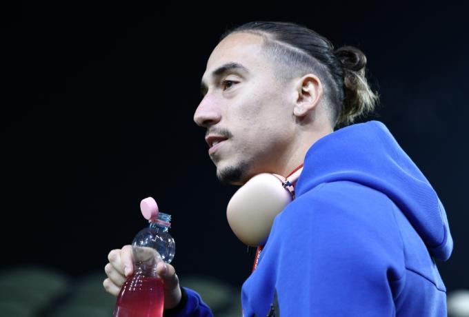 «Επιστρέφει στη Λίβερπουλ ο Τσιμίκας» «Επιστρέφει στη Λίβερπουλ ο Τσιμίκας»