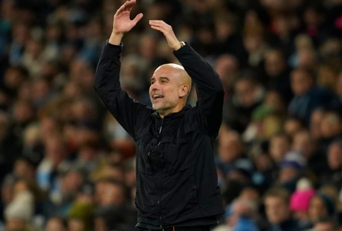 Γκουαρντιόλα: «Το ξέρω ότι με βαρεθήκατε, έχουν περάσει 10 χρόνια»