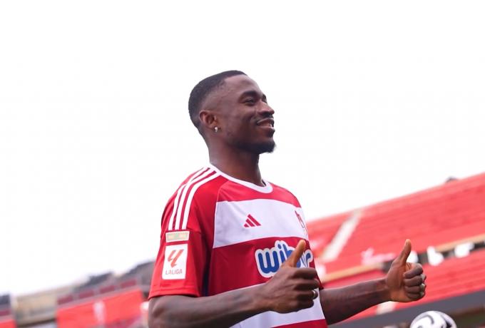 Άρης: Τη Δευτέρα (12/1) η άφιξη του Χόνγκλα