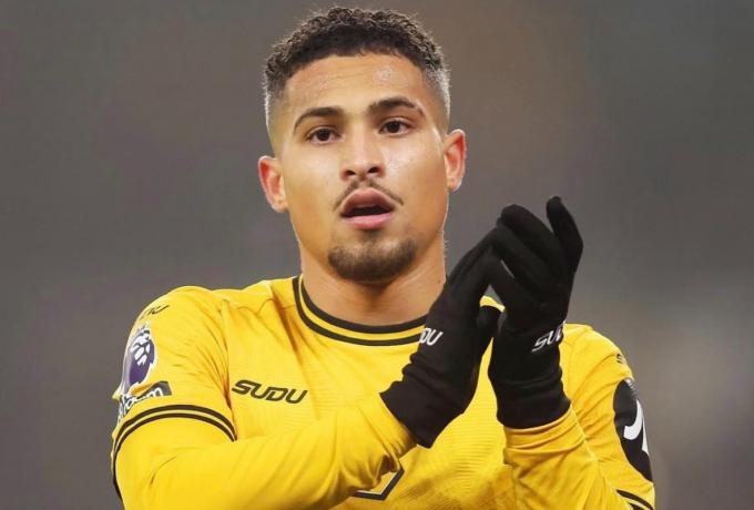 Η Μάντσεστερ Γιουνάιτεντ στη μάχη για τον Ζοάο Γκόμες