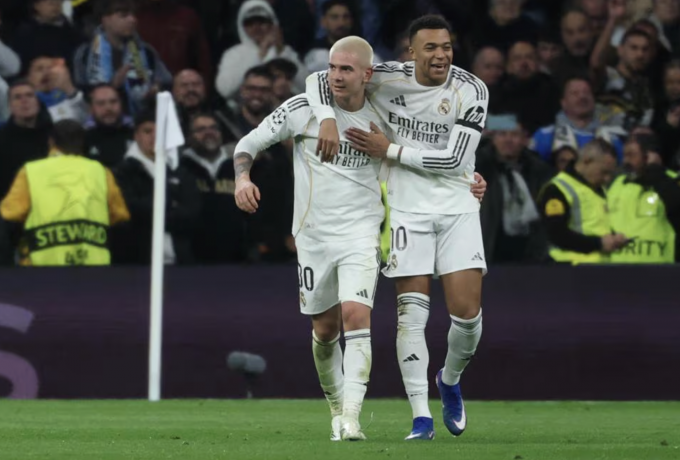 Τεράστια Βασίλισσα ισοπέδωσε την Μονακό