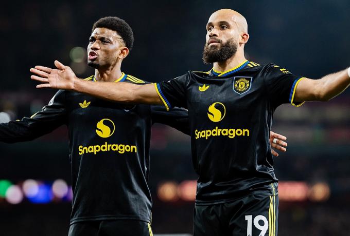 Νίκη τετράδας για τη Γιουνάιτεντ με το σπουδαίο διπλό κόντρα στην Άρσεναλ (2-3)