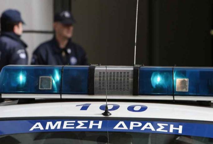 Σοκ στην Κομοτηνή: 43χρονη Ρομά έριξε υδροχλωρικό οξύ στο πρόσωπο υπαλλήλου όταν την έπιασε να κλέβει