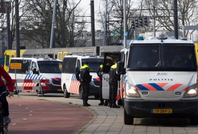 Ισχυρή έκρηξη στην Ουτρέχτη – Αναφορές για τραυματίες