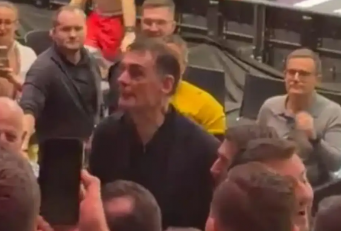 Σοκαριστικό βίντεο από το παραλήρημα Μπαρτζώκα, φώναζε σε γυναίκα: «Άντε γ… μωρή π…»