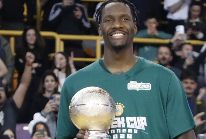 Χέις-Ντέιβις: «Ευχαριστώ τον Γιαννακόπουλο για την εμπιστοσύνη»