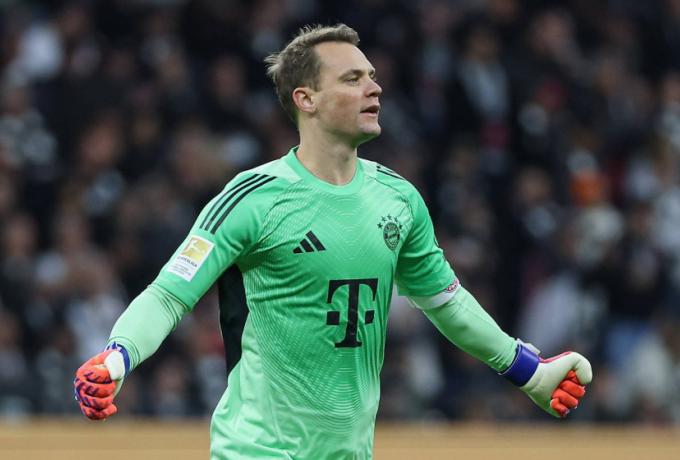 H Μπάγερν πρόσφερε νέο συμβόλαιο στον Νόιερ