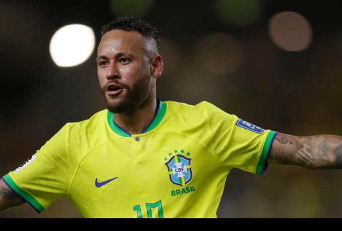 Ο Ρομάριο επικρίνει τον Αντσελότι για Νεϊμάρ