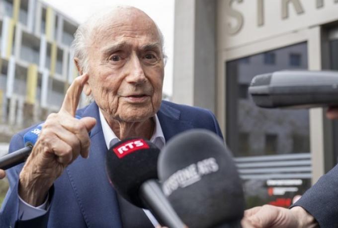 Μπλάτερ: «Η σχέση Τραμπ με Ινφαντίνο μετατρέπει το ποδόσφαιρο σε πολιτική»