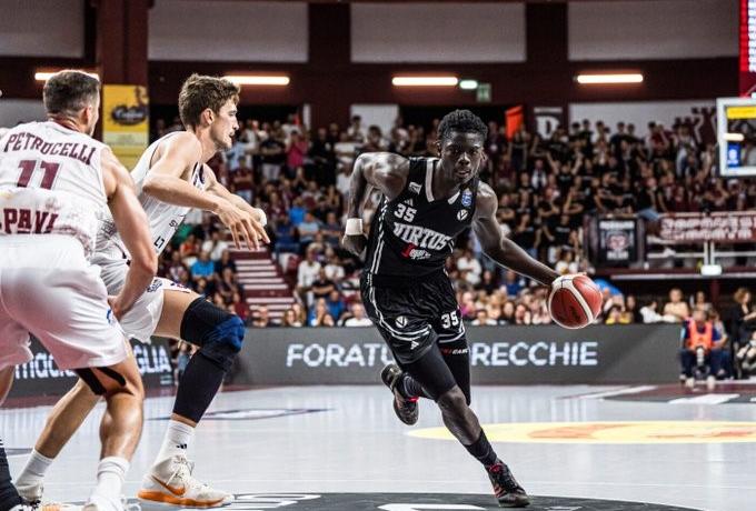 Έδωσαν τα χέρια Βίρτους Μπολόνια και Ντιούφ