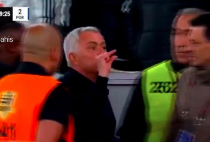 Μουρίνιο «έξαλλος» με την Πόρτο: Αποκαλύπτει ποιος τον έβγαλε εκτός εαυτού!