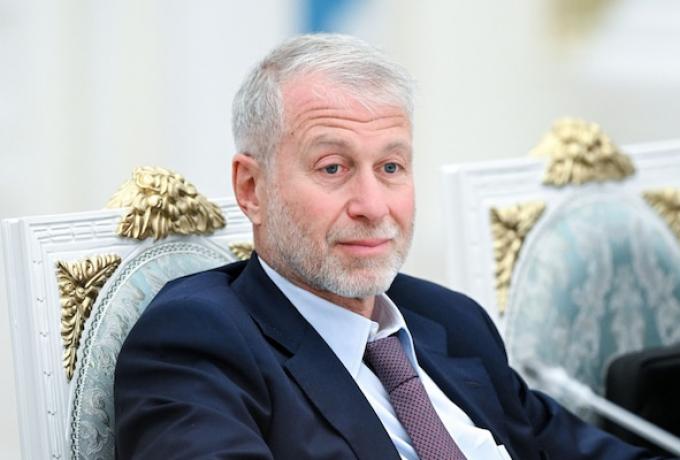 Ο Αμπράμοβιτς διεκδικεί 2,5 δισ. από την πώληση της Τσέλσι!