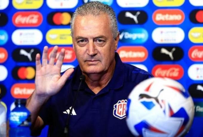 Προπονητής Παραγουάης: «Η Ελλάδα έχει αλλάξει και έχει περισσότερο μέλλον απ’ ότι παρόν»