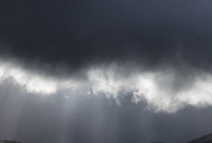 Καιρός αύριο: Βροχές και καταιγίδες σε Ήπειρο, Μακεδονία, Πελοπόννησο, Εύβοια και Κρήτη