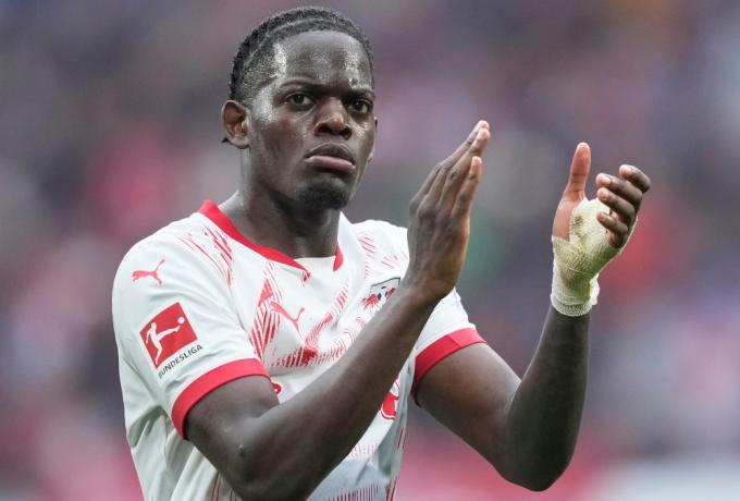 Η Άρσεναλ ετοιμάζει πρόταση για την αγορά του Λουκεμπά