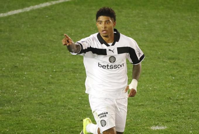 Αποθεώνουν τον Σαλσίδο οι Κολομβιανοί για τις εμφανίσεις του στον ΟΦΗ