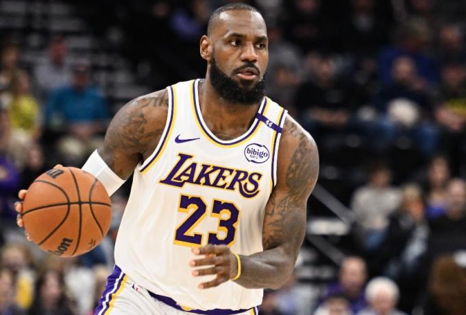 Λεμπρόν: «Παίζουμε ο ένας για τον άλλον – Έχουμε τρομερή χημεία»