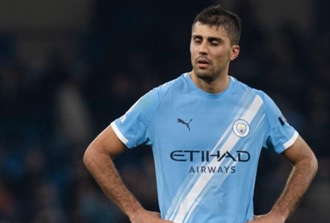 Μάντσεστερ Σίτι: Πρόστιμο στον Ρόδρι για σχόλια κατά της διαιτησίας