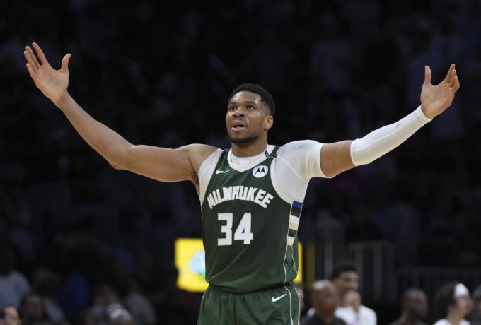 ESPN: «Άνοιξε ο δρόμος της αποχώρησης του Γιάννη από τους Μπακς»