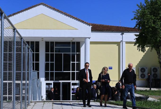 Τέμπη: Διεκόπη η δίκη γιατί… έλειπε ο υπάλληλος που χειρίζεται το φωτοτυπικό